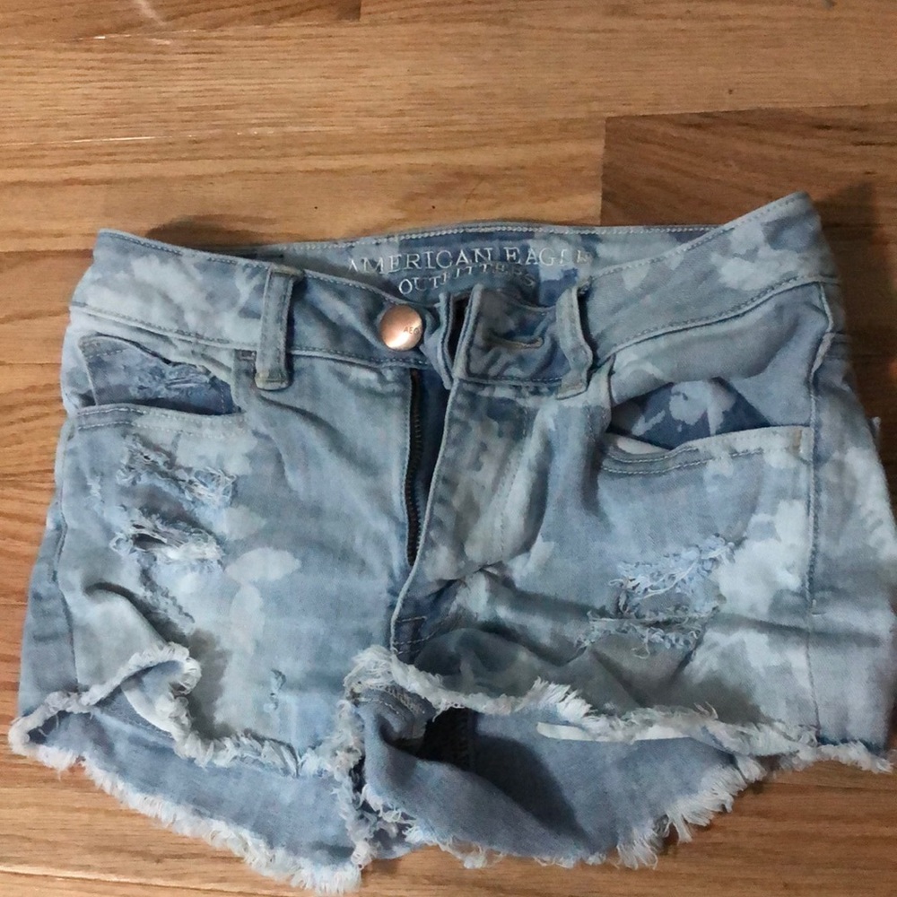 Women’s 0 American Eagle shorts